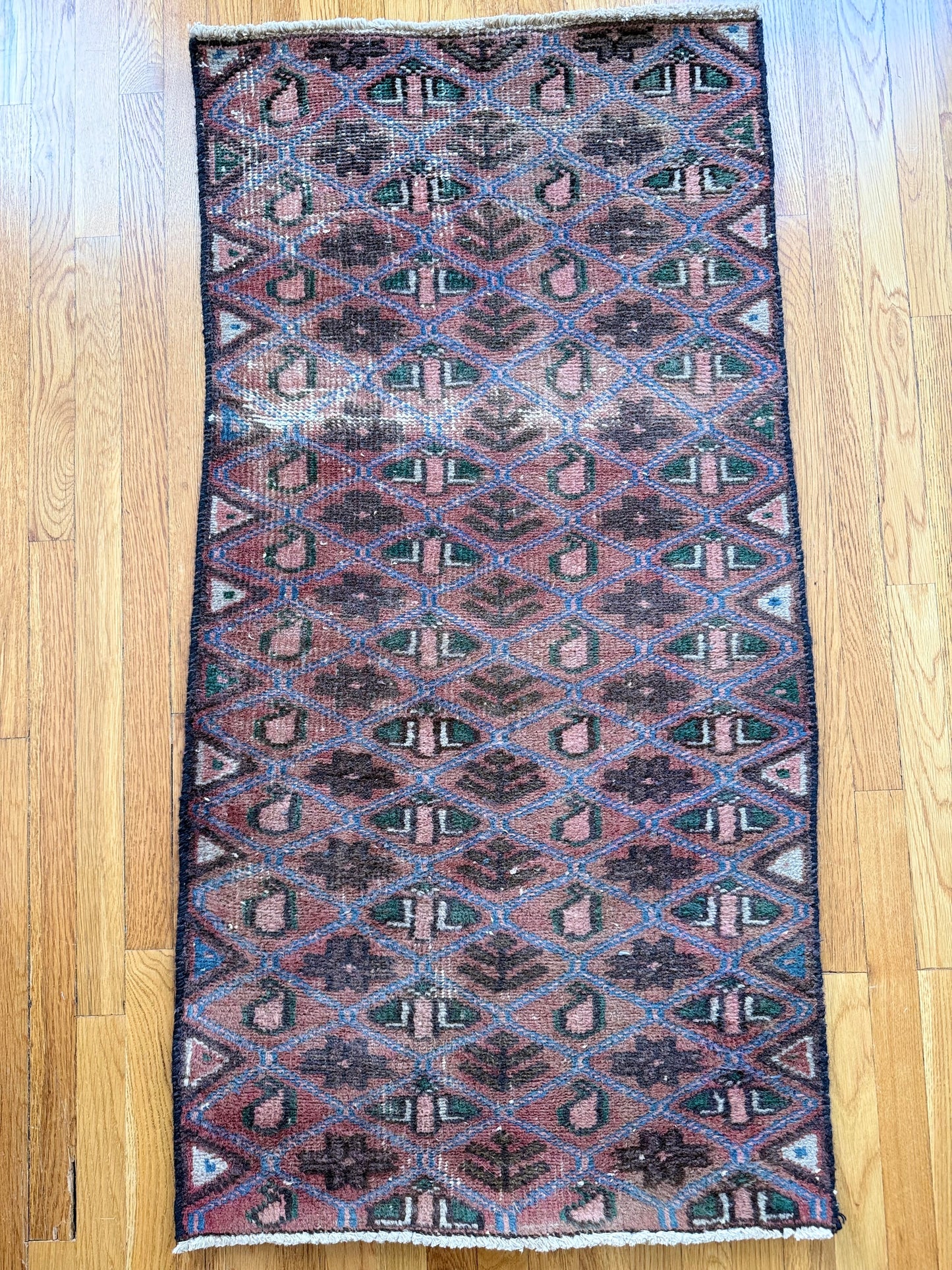 1014 | Timeworn Persian Hamadan–Malayer Boteh Runner with Salmon Terracotta Field | 2.5 x 4.9