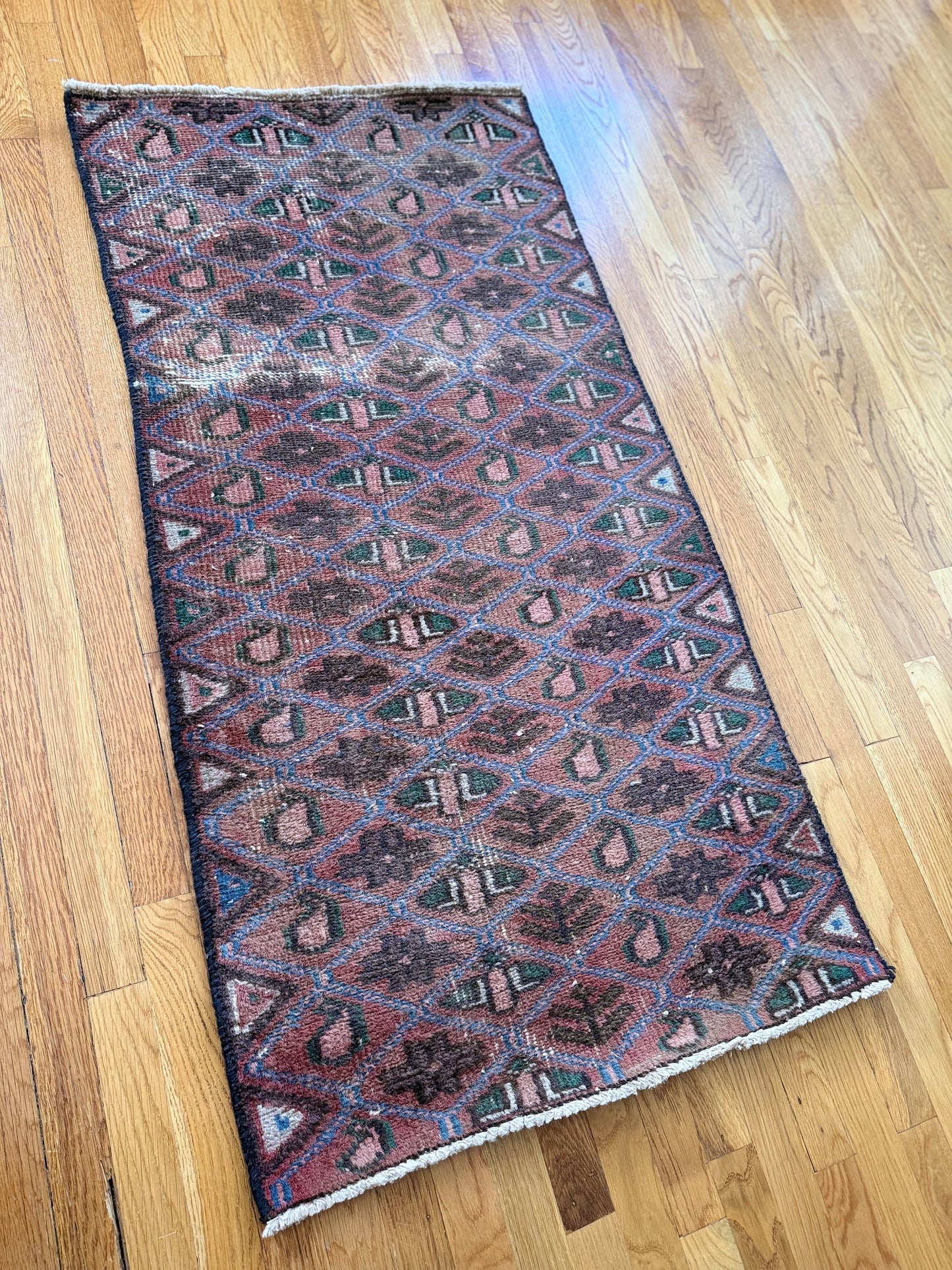1014 | Timeworn Persian Hamadan–Malayer Boteh Runner with Salmon Terracotta Field | 2.5 x 4.9