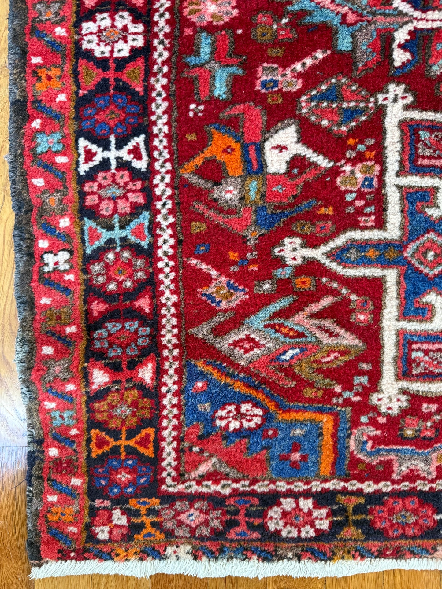 1043 | Brilliant Antique Heriz Runner with Ivory Medallions & Woven Animal Motifs | 3.3 x 10.1
