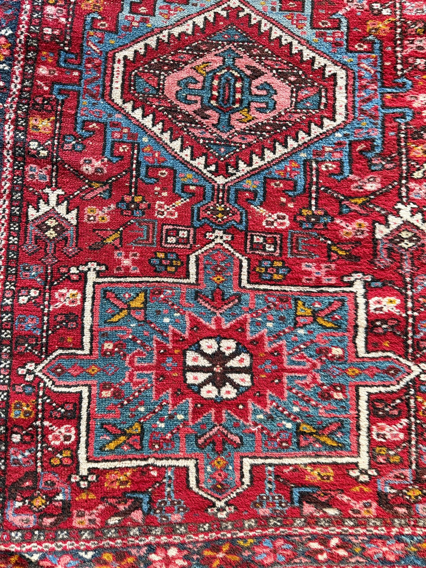 1050 | Knockout Antique Karaja Runner with Raspberry Field &amp; Ice-Blue Medallions | 3.3 x 11.1