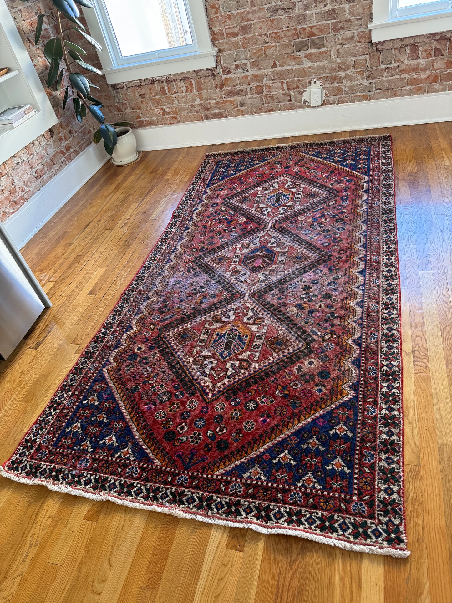 1054 | Pink Noise Antique Karaja Runner with Cobalt Corners & Wild Ivory Medallions | 4.9 x 9.6