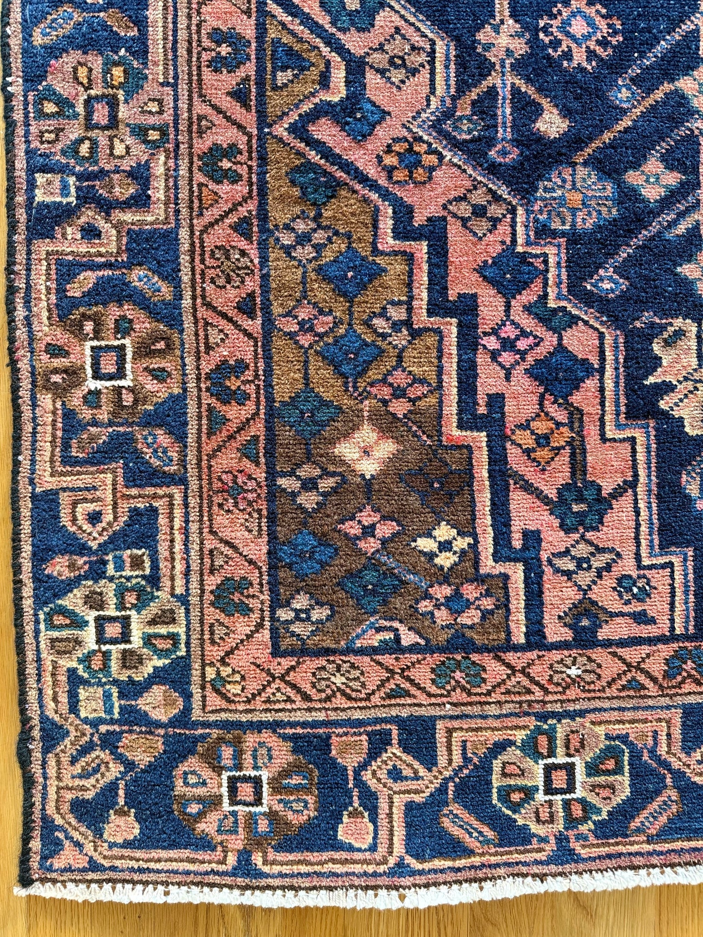 1059 | Bossy Antique Hamadan Runner with Midnight Field & Blush Medallion | 4.1 x 9.8