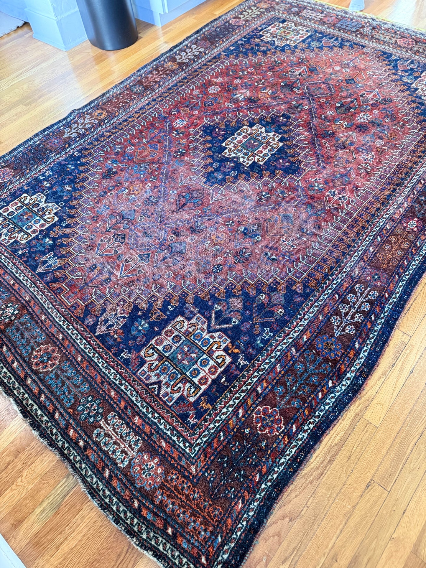 1061 | Wild Child Antique Qashqai Rug with Brick Red Field & Midnight Corner Medallions | 7.1 x 10.2